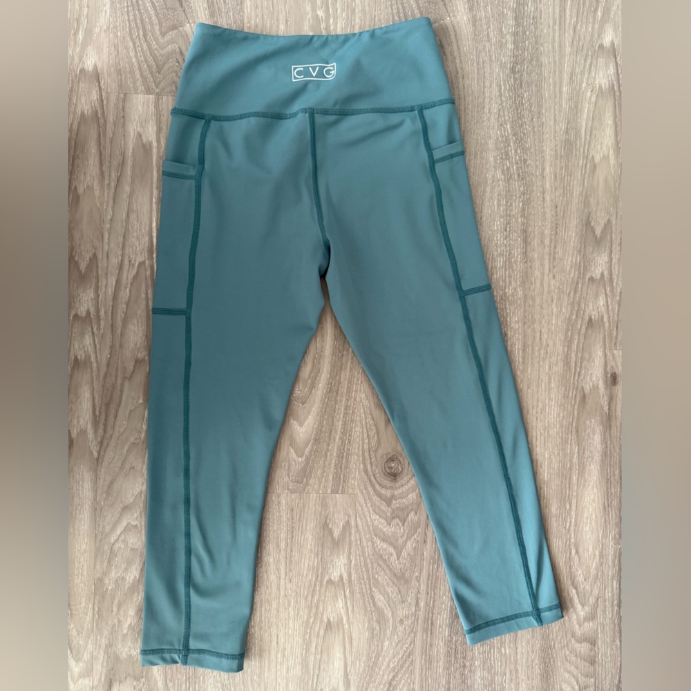 CVG Teal Capri Length Leggings XS